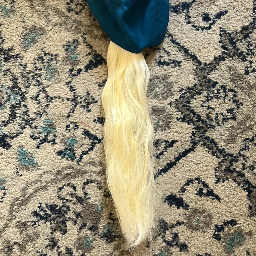 Frozen Elsa baseball‎ cap with long blonde hair